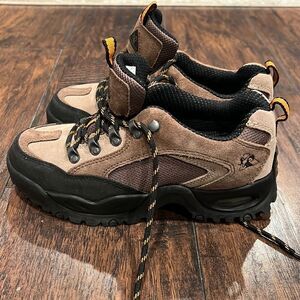EUC "ROCKY" Low Cut Women's WATERPROOF HIKER BOOTS Size 7 M genuine leather‎
